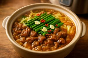 もつ鍋の作り方を圧力鍋で簡単に！ぷるぷる食感に仕上げる下処理と絶品スープのコツ